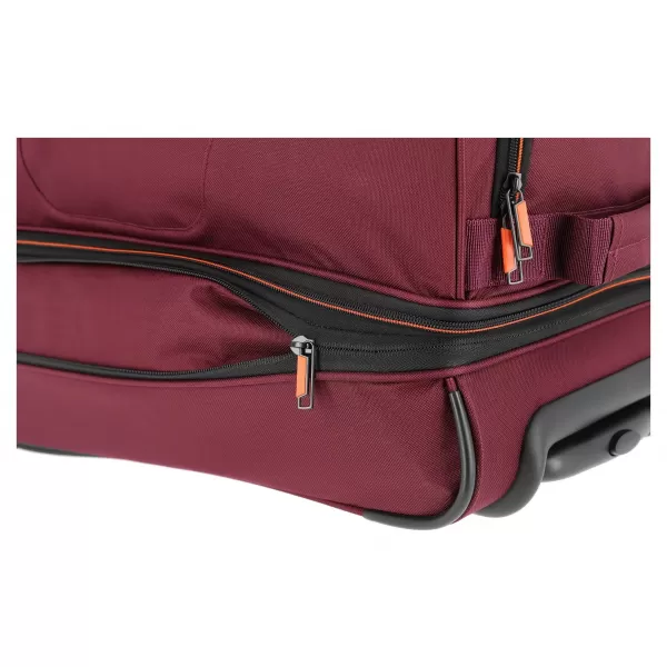  Taška TRAVELITE BASICS WHEELED DUFFLE S BORDEAUX 