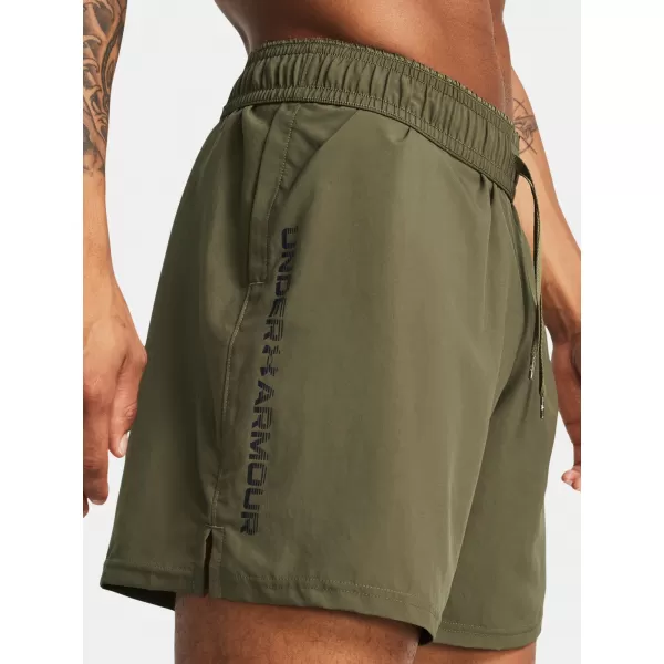  Pánské kraťasy UNDER ARMOUR UA WOVEN WDMK SHORTS 1383356-390 ZELENÁ 