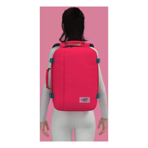  Batoh CABINZERO CLASSIC 36L MIAMI MAGENTA 