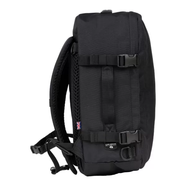  Batoh CABINZERO CLASSIC PLUS 32L ABSOLUTE BLACK 