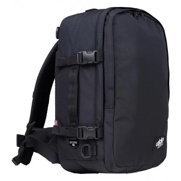 Batoh CABINZERO CLASSIC PRO 32L ABSOLUTE BLACK 