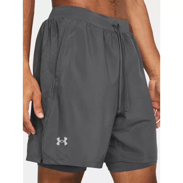  Pánské kraťasy UNDER ARMOUR UA LAUNCH 7'' 2-IN-1 SHORTS 1382641-025 ŠEDÁ 