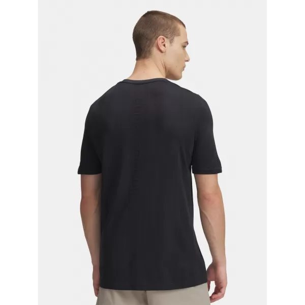  Pánské triko UNDER ARMOUR VANISH SEAMLESS NOVELTY SS 1388129-001 ČERNÁ 