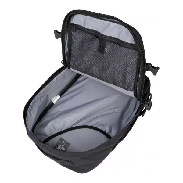  Batoh CABINZERO CLASSIC PLUS 32L ABSOLUTE BLACK 