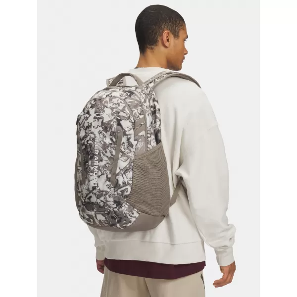  Batoh UNDER ARMOUR HUSTLE 6.0 BACKPACK HNĚDÁ 
