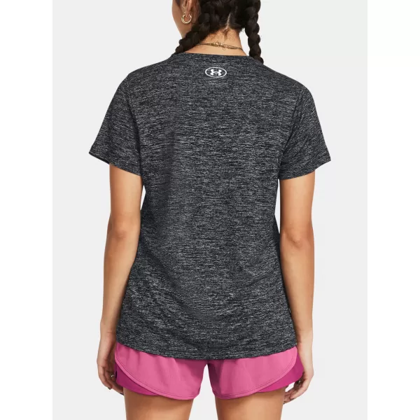  Dámské triko UNDER ARMOUR TECH SSC- TWIST 1384230-001 ČERNÁ 