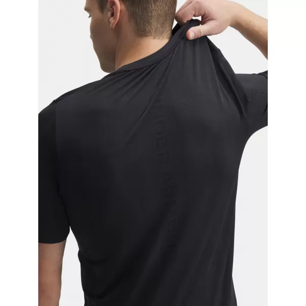  Pánské triko UNDER ARMOUR VANISH SEAMLESS NOVELTY SS 1388129-001 ČERNÁ 