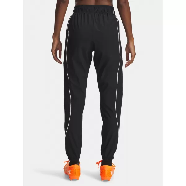  Dámské sportovní kalhoty UNDER ARMOUR UA W CHALLENGER WARMUP PANTS 6004076-001 ČERNÁ 