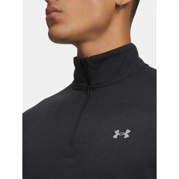  Pánské triko UNDER ARMOUR VELOCITI 1/4 ZIP 6010887-001 ČERNÁ 