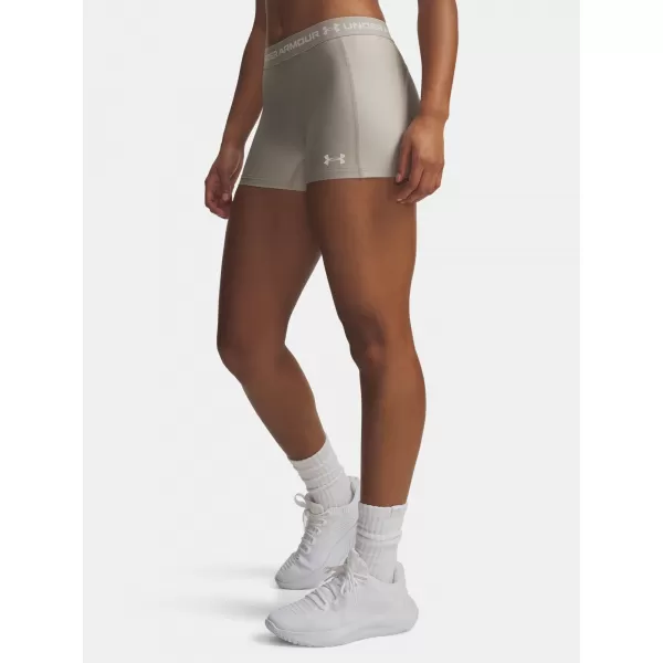  Dámské kraťasy UNDER ARMOUR HEATGEAR SHORTY 6010725-203 HNĚDÁ 