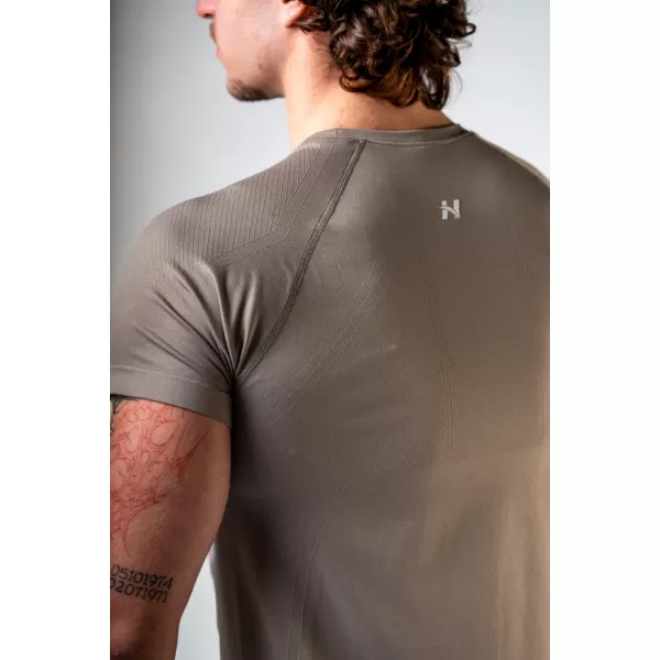  NEBBIA Seamless tričko s krátkým rukávem POWER 900 LIGHT BROWN ASH 
