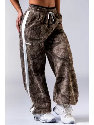 NEBBIA Oversized tepláky POWER 896 LIGHT BROWN CAMO