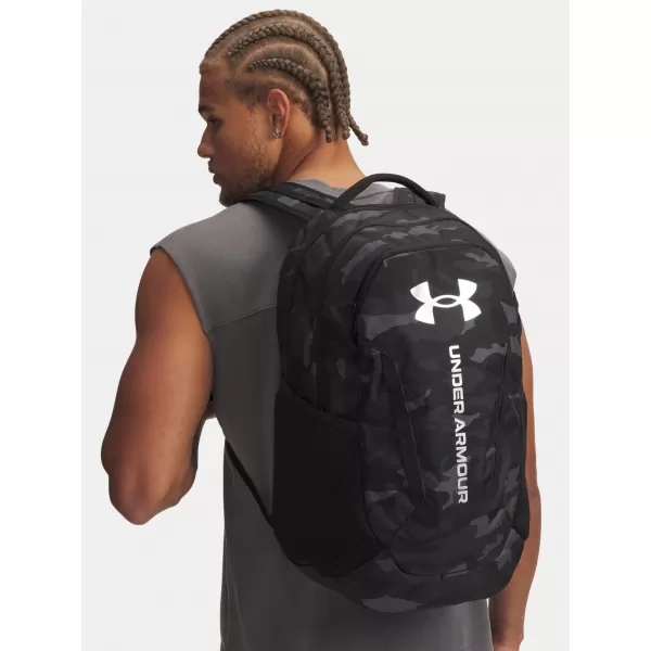  Batoh UNDER ARMOUR HUSTLE 6.0 BACKPACK 1384672-007 ČERNÁ 