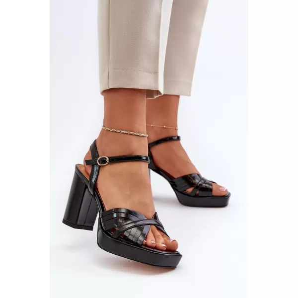  Dámské sandály D&A MR38-668 BLACK 
