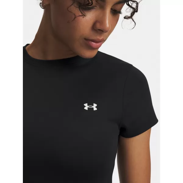  Dámské triko UNDER ARMOUR MOTION FITTED SS EMEA 6012291-001 ČERNÁ 