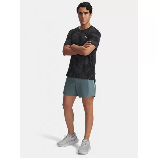  Pánské kraťasy UNDER ARMOUR UA LAUNCH 5'' SHORTS 1382617-587 MODRÁ 