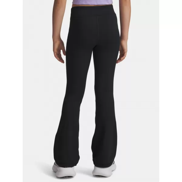  Dívčí sportovní kalhoty UNDER ARMOUR MOTION FLARE PANT 1379988-001 ČERNÁ 