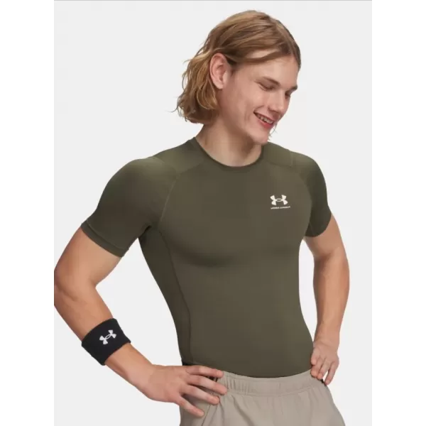  Pánské triko UNDER ARMOUR HG ARMOUR COMP SS 1361518-390 ZELENÁ 