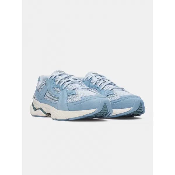  Boty UNDER ARMOUR UA SOLA SUEDE 6009155-453 MODRÁ 
