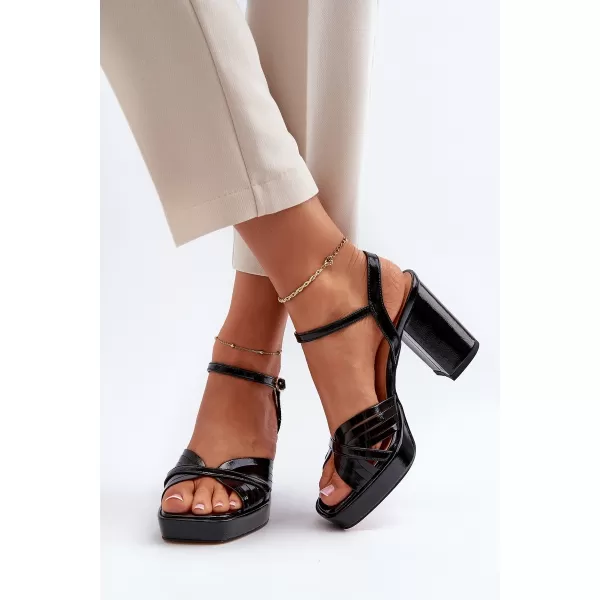  Dámské sandály D&A MR38-668 BLACK 