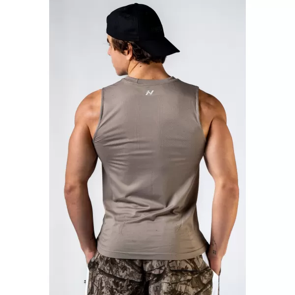  NEBBIA Bezešvé tričko bez rukávů POWER 899 LIGHT BROWN ASH 
