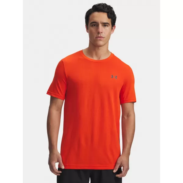  Pánské triko UNDER ARMOUR VANISH SEAMLESS NOVELTY SS 1388129-844 ORANŽOVÁ 