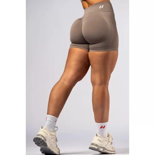  NEBBIA High-waist push-up šortky POWER 893 LIGHT BROWN ASH 