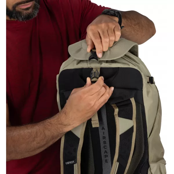  Turistický batoh OSPREY SPORTLITE 22 OLIVE TAN 