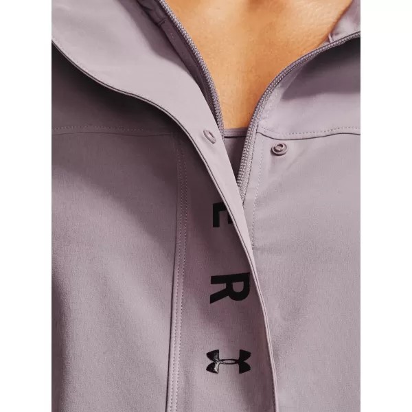  Dámská bunda UNDER ARMOUR RECOVER WOVEN JACKET 1351928-585 FIALOVÁ 