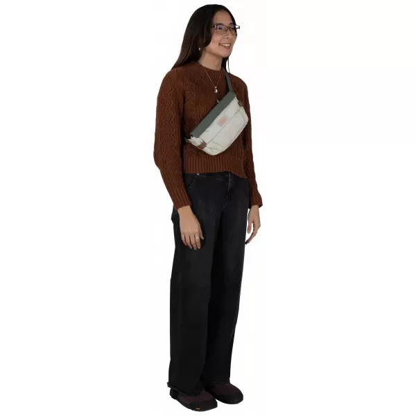  Městská ledvinka OSPREY ARCANE HIP BAG EARTH MOON BEIGE-PINE LEAF 