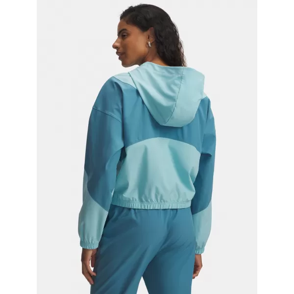  Dámská bunda UNDER ARMOUR RIVAL WOVEN JKT HD 6004849-425 MODRÁ 