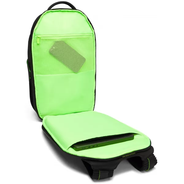  Batoh UNDER ARMOUR NO WEIGH BACKPACK 6005747-002 ČERNÁ 