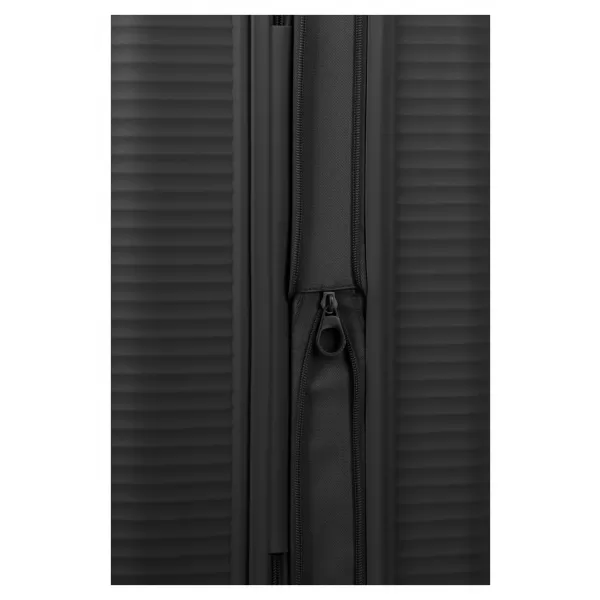  Kufr TRAVELITE AIR STRIPE 4W S EXP BLACK 