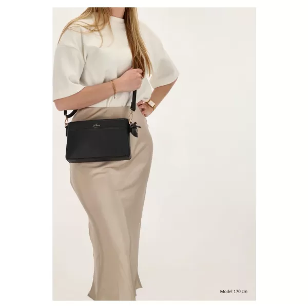  Kabelka Charm London Cambridge W01060 Black BLACK 