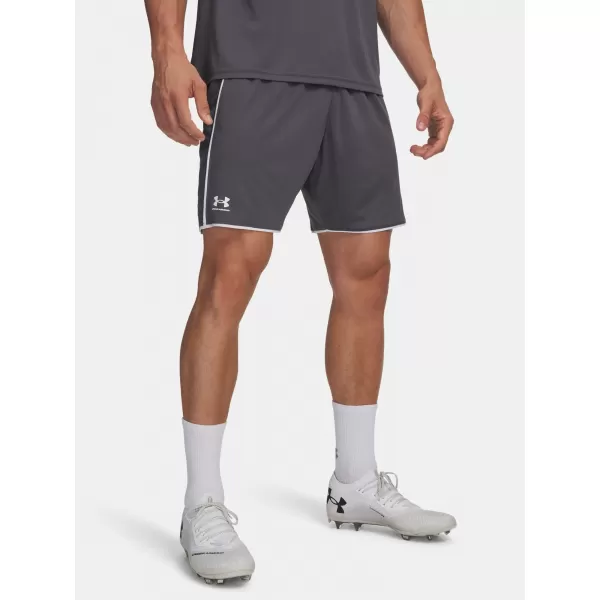  Pánské kraťasy UNDER ARMOUR M CHALLENGER TRAIN SHORT 6009896-025 ŠEDÁ 