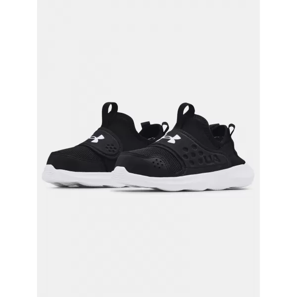  Chlapecké boty UNDER ARMOUR BINF RUNPLAY 3024212-001 ČERNÁ 