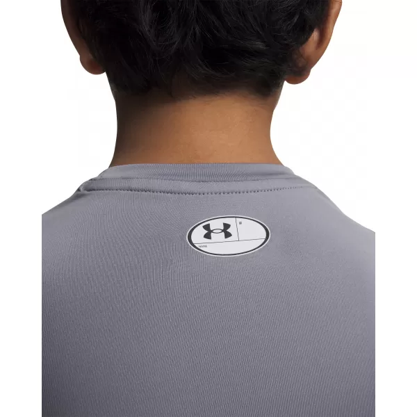  Chlapecké triko UNDER ARMOUR B HEATGEAR SS 1361723-035 ŠEDÁ 