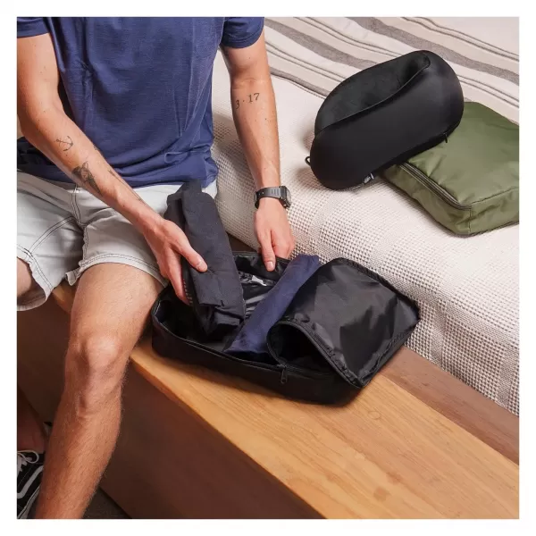  Batoh CabinZero Air Packing Cube Backpack 12L Absolute Black ABSOLUTE BLACK 