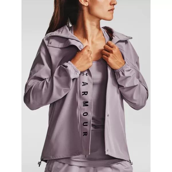  Dámská bunda UNDER ARMOUR RECOVER WOVEN JACKET 1351928-585 FIALOVÁ 