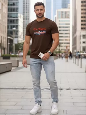 Pásnké triko DSTREET HNĚDÁ