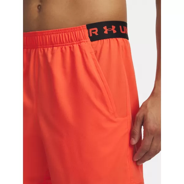  Pánské kraťasy UNDER ARMOUR VANISH WOVEN 6IN SHORTS 1373718-690 ČERVENÁ 