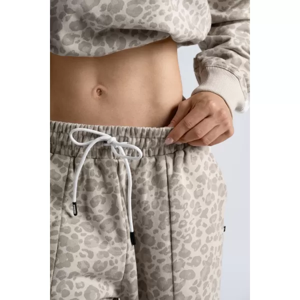  Baggy tepláky s leopardím vzorem NEBBIA PRIMAL 865 CREAM LEOPARD 