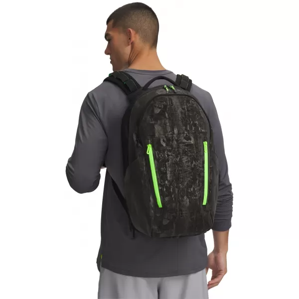  Batoh UNDER ARMOUR NO WEIGH BACKPACK 6005747-002 ČERNÁ 