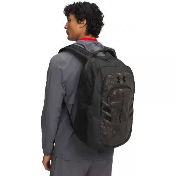  Batoh UNDER ARMOUR HUSTLE PRO 6.0 BACKPACK 1384671-005 ČERNÁ 