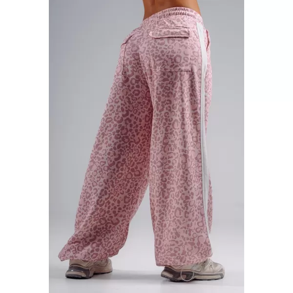  Baggy tepláky s leopardím vzorem NEBBIA PRIMAL 865 PINK LEOPARD 