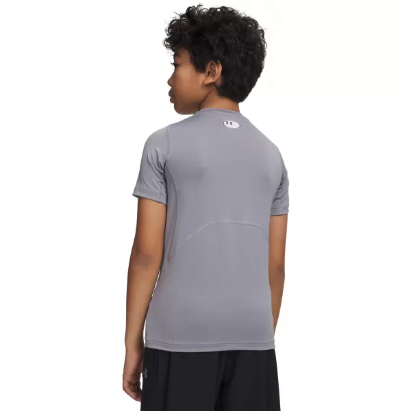  Chlapecké triko UNDER ARMOUR B HEATGEAR SS 1361723-035 ŠEDÁ 