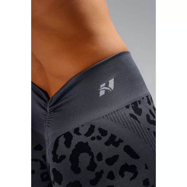  Kompresní push-up šortky s leopardím vzorem NEBBIA PRIMAL 856 BLACK LEOPARD 