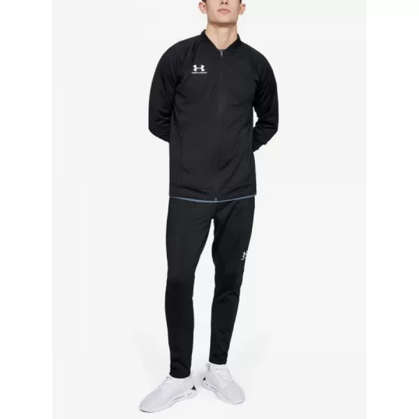  Pánská bunda UNDER ARMOUR CHALLENGER III JACKET 1343919-001 ČERNÁ 