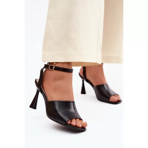  Dámské sandály VINCEZA 62297 BLACK 