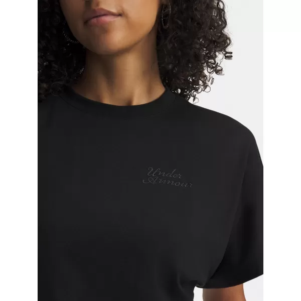  Dámské triko UNDER ARMOUR CROPPED SCRIPT SS TEE 6009677-008 ČERNÁ 